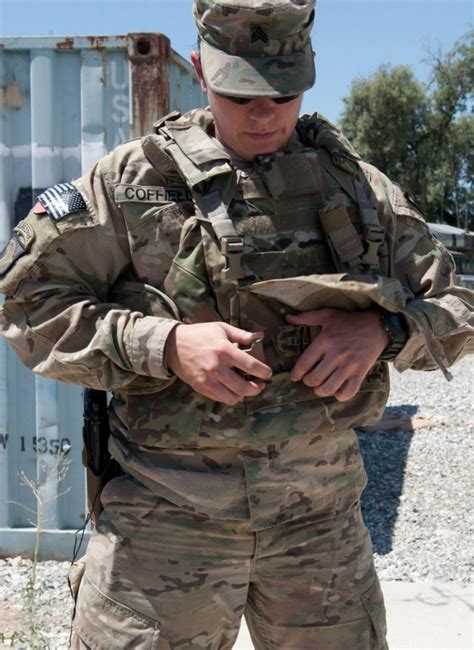 Female body armor prototypes put through paces | Article | The United States Army