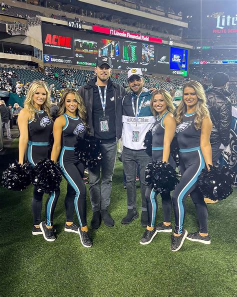 Philadelphia Eagles Cheerleaders - Madman Media Online