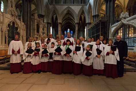 Richard conducts choirs at Salisbury Cathedral | Richard McLester