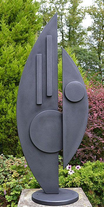 Garden sculpture | Garden art sculptures, Metal art sculpture, Outdoor ...