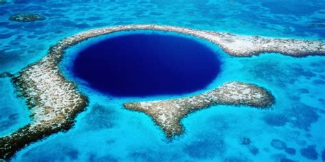 Great Blue Hole - Travel Guide | Found The World