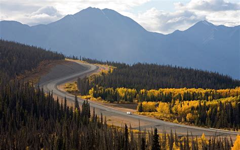 15 Stops for the Ultimate Alaska Highway Road Trip | Alaska highway ...