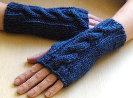 Chunky Cable Knit Wrist Warmers - CUP304427_1665 | Craftsuprint