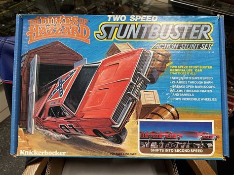 Dukes of Hazzard Two Speed STUNTBUSTER Action Stunt Set NIB Rare ...