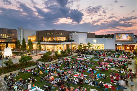 Oakbrook Center — StudioOutside