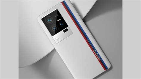 iQOO 12 Tipped To Debut With 200W Fast Charging; Here's What To Expect