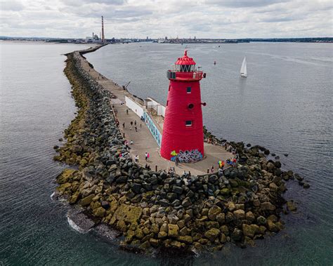 Poolbeg Lighthouse - Dublin : r/Dublin