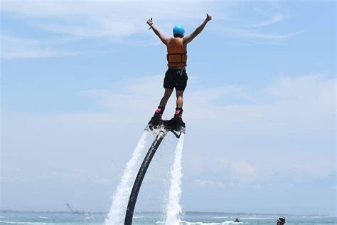 Tour combinato Bali Water Sport: Fly Board, Jet Ski e Parasailing 2024 - Kuta