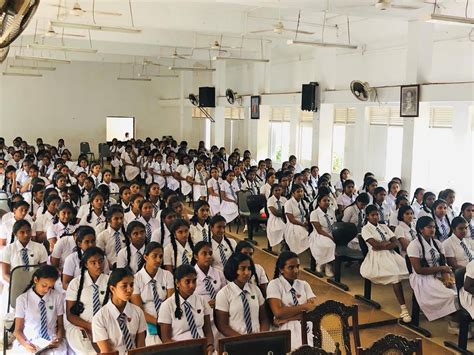 School Reach Workshop at Yasodara Devi Balika Vidyalaya – Gampaha | SLIIT