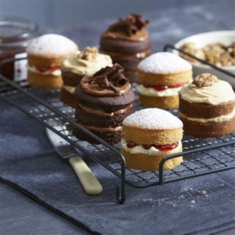 MINI VICTORIA SPONGE CAKES Recipe | Just A Pinch Recipes