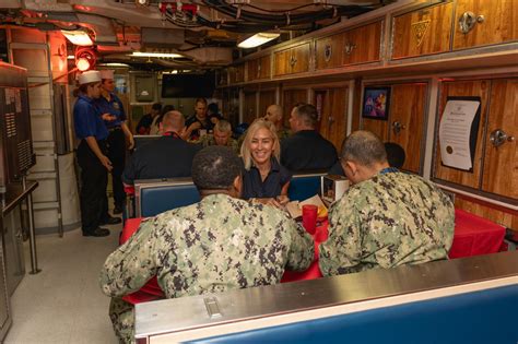 HII Celebrates First Meal Aboard Virginia-Class Submarine New Jersey (SSN 796)