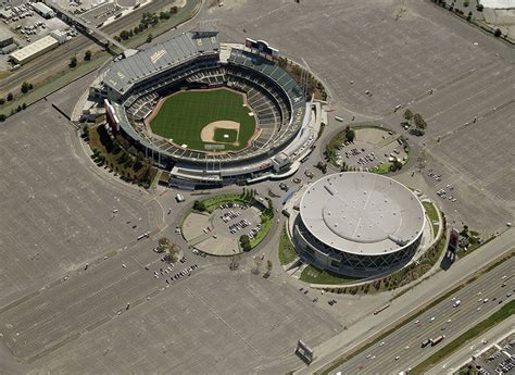 Oakland Arena and Coliseum Renovations* | Gruen Associates