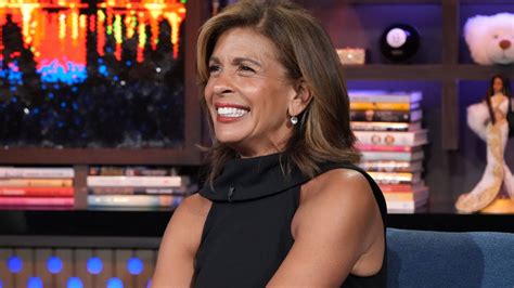 Today's Hoda Kotb causes a stir with her engagement ring in new photo ...