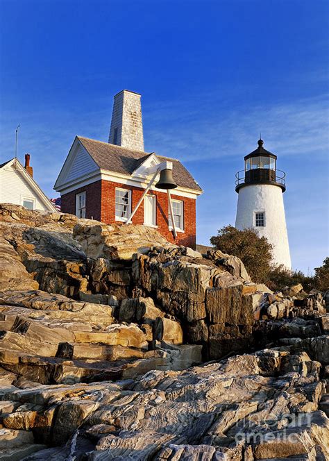 Pemaquid Point Lighthouse Photograph by John Greim - Fine Art America