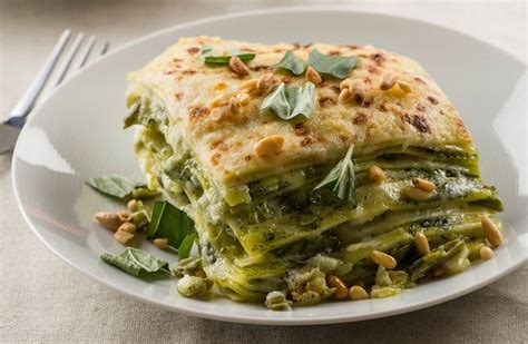 Lasagne al Pesto | Pesto lasagna, Vegetable lasagna recipes, Vegetarian ...