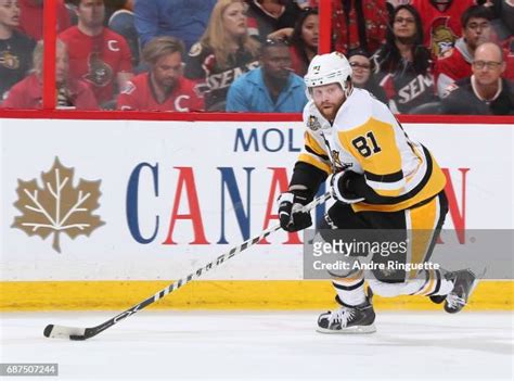 1,278 Phil Kessel Stanley Cup Photos & High Res Pictures - Getty Images