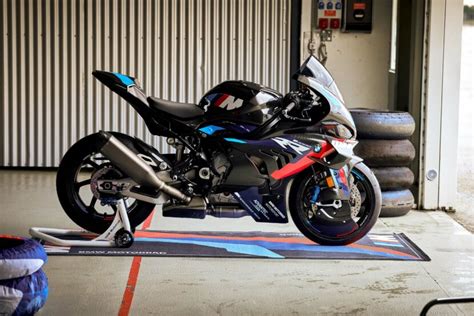 2023 BMW M 1000 RR Revealed