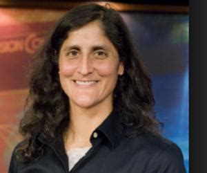 Sunita Williams Biography - Facts, Childhood, Family Life & Achievements