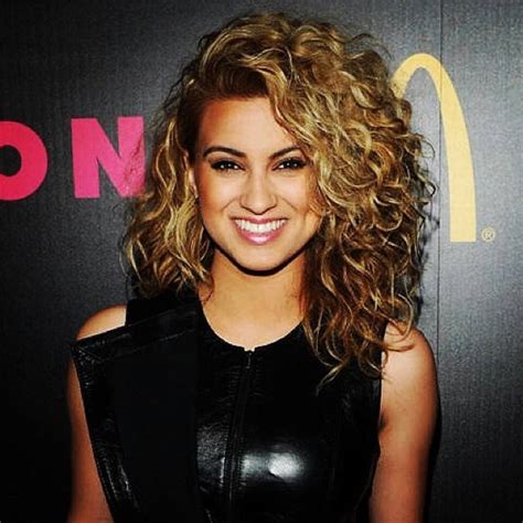 Tori Kelly curly hair | Tori kelly hair, Curly hair styles, Tori kelly