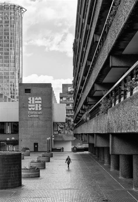 AD Classics: The Barbican Estate / Chamberlin, Powell and Bon Architects | ArchDaily