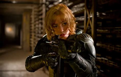 Wallpaper girl, weapons, actress, Movie, judge Dredd, Olivia thirlby ...