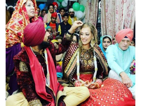 Yuvraj Singh & Hazel Keech Wedding Pictures. - Filmibeat