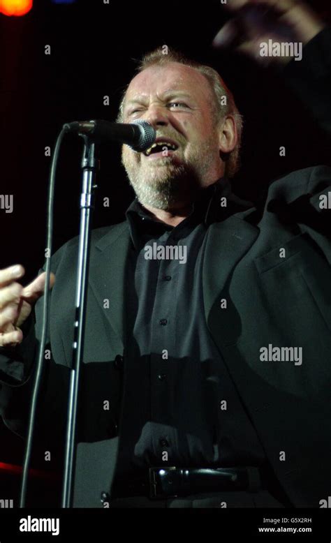 Joe Cocker live in concert Stock Photo - Alamy