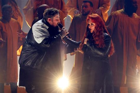 What Was Wrong With Wynonna Judd at 2023 CMA Awards? Fans Grow ...