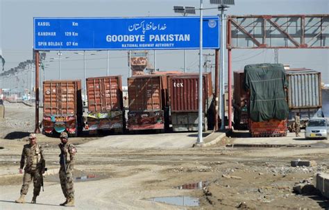 Closed Afghan-Pakistani Border Is Becoming ‘Humanitarian Crisis’ - The ...