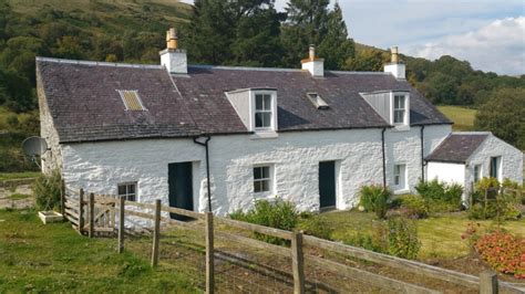 5 Beautiful Scottish Cottages You Can Buy Right Now