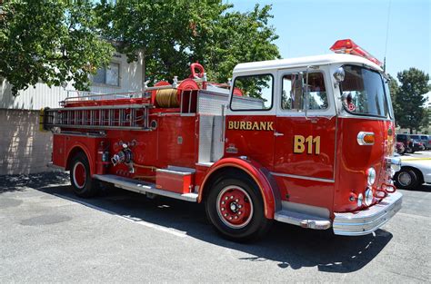 BURBANK FIRE DEPARTMENT ENGINE 11 | Navymailman | Flickr