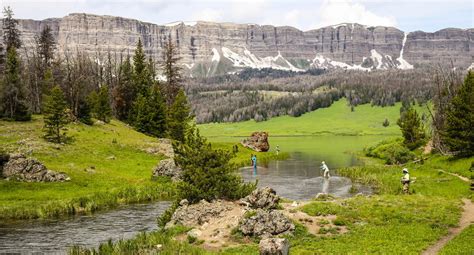 See The Rugged Beauty Of The Absaroka Mountains