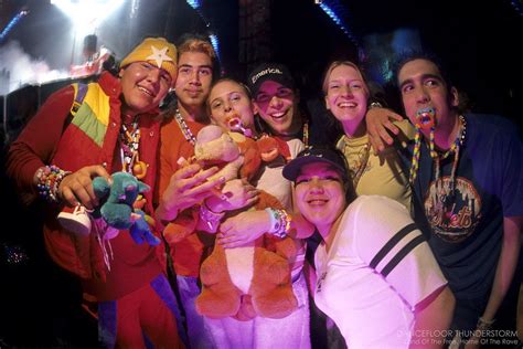 22 Photos That Show Just How Insane '90s Rave Culture Really Was | 90s rave culture, Rave ...