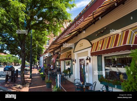 Restaurant on Main Street in downtown Nashua, New Hampshire, USA Stock ...