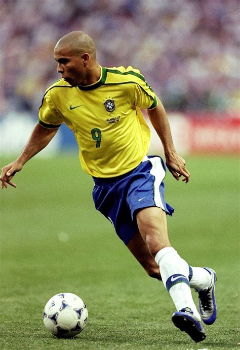 CBF Ronaldo Nazário de Lima ine Brazil , made scoring goals, Ronaldo Nazario HD phone wallpaper ...