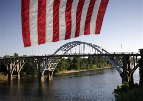 Selma anniversary: How the Edmund Pettus Bridge design influenced the Bloody Sunday march.