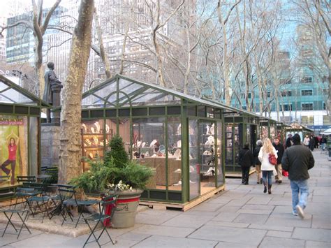 File:Bryant Park Xmas shopping jeh.JPG - Wikipedia, the free encyclopedia