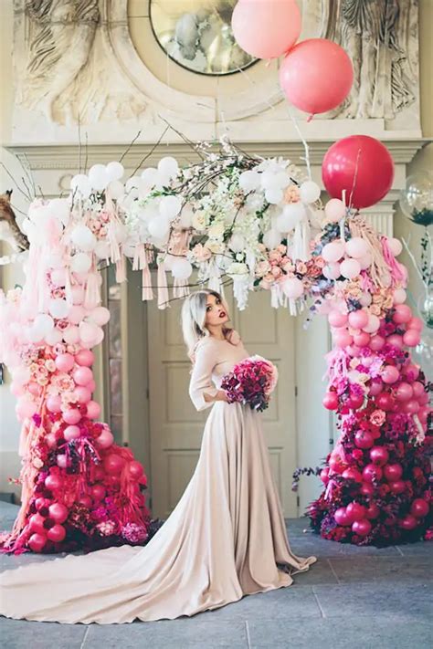 30 Inspiring Wedding Balloon Ideas For Your Big Day - Belle The Magazine