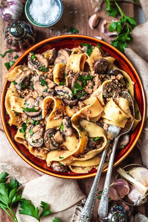 Vegan Mushroom Stroganoff - Easy Vegan Recipe - Two Spoons