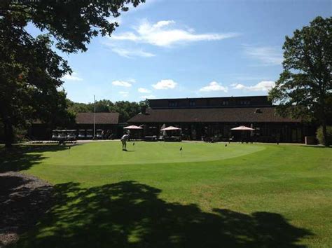 Leatherhead Golf Club in Leatherhead, Mole Valley, England | Golf Advisor