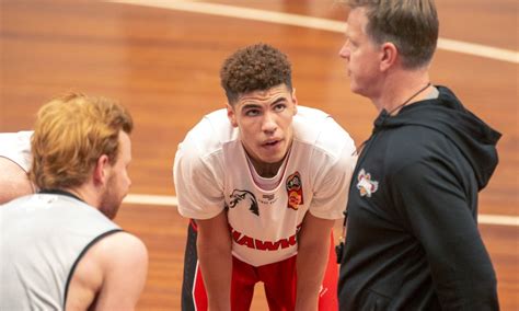 LaMelo Ball led Illawarra Hawks in scoring during preseason NBL loss