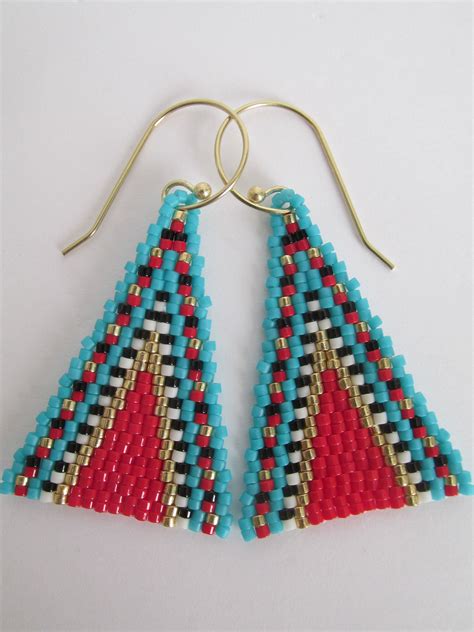 Seed Bead Native American Style Triangle Boho Earrings - Red | Seed bead tutorial, Beaded ...