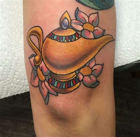 Disney Aladdin Lamp Tattoo | Lamp tattoo, Disney tattoos, Genie lamp tattoo