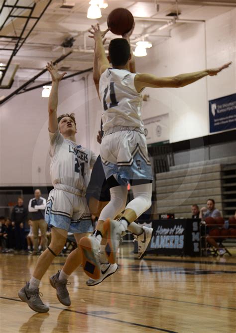 Gallery: Boys JV Basketball vs. Blue Valley North | The Harbinger Online