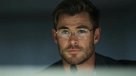 Chris Hemsworth Took A Leap Of Faith On One Of Spiderhead's Most ...