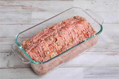 Delicious Easy Eggless Meatloaf - Flash in the Pans