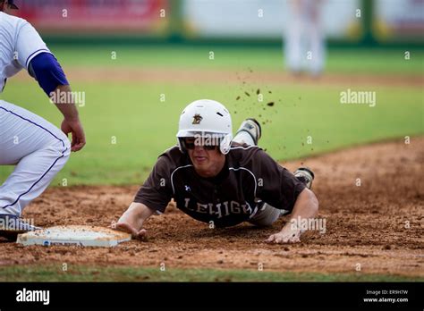 Rouge, LA, USA. 29th May, 2015. Lehigh Mountain Hawks shortstop John ...