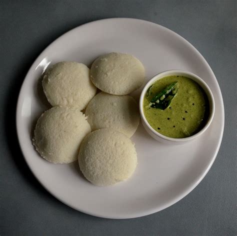 Indulge...: Pudina Chutney with Coconut | Mint Chutney recipe with Coconut | Pudina Chutney for ...