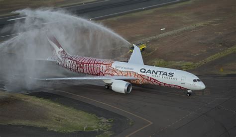 Why The Wings Of The Boeing 787 Are Curved - Simple Flying