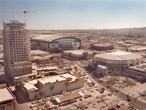 Phoenix council approves $230 million Suns arena-renovation deal